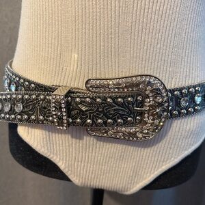 BLAZIN ROXX Camo Real Tree Rhinestone Belt Leather Womens Western Sz M 31-36”